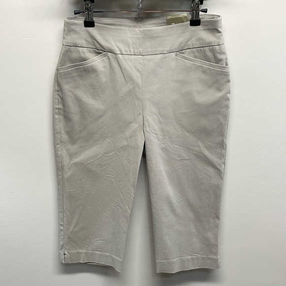 NWT Chico’s Perfect Stretch Josie Slim Pedal Pusher Crop Taupe US 2 (Chico’s 00) - Picture 1 of 14